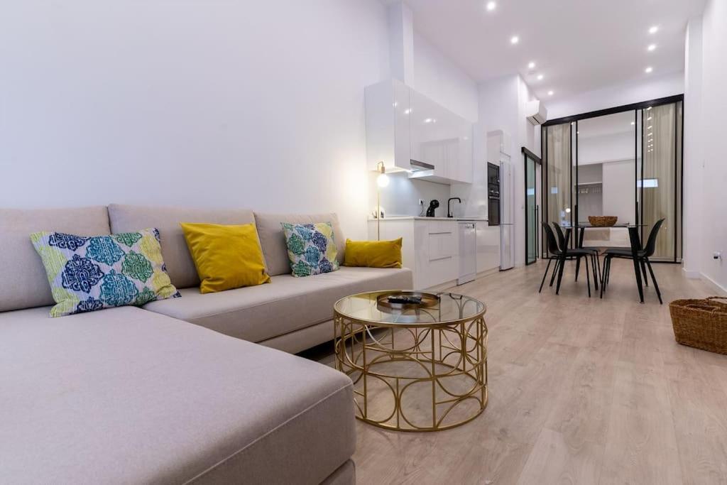 Apartamento Nuevo En El Centro De Elche Exterior photo